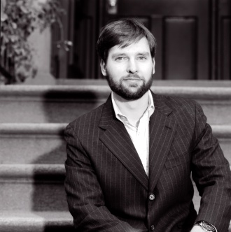 Neal Bascomb